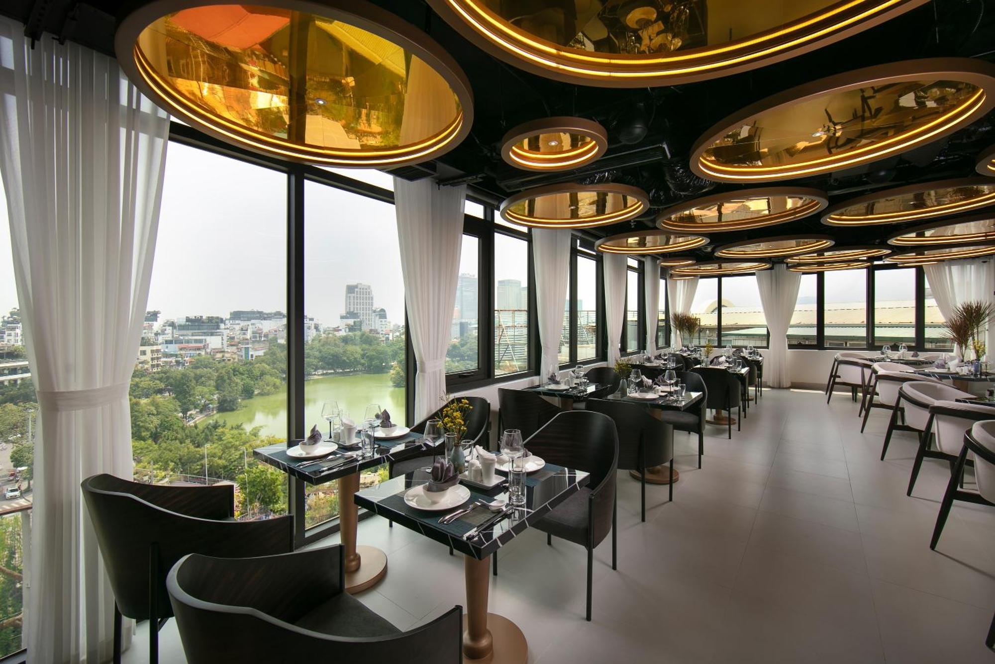 Le Premier Hotel & Rooftop Bar Hanoi Exterior foto