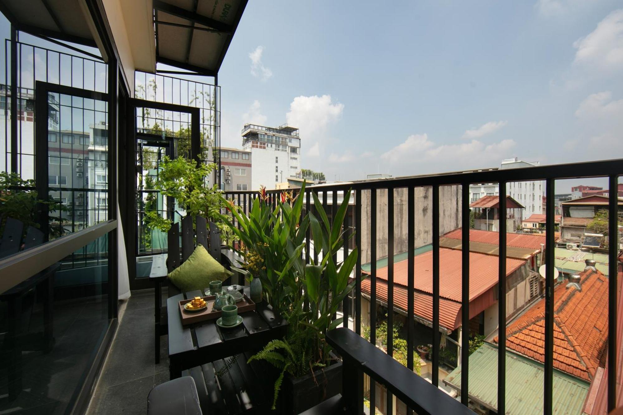 Le Premier Hotel & Rooftop Bar Hanoi Exterior foto